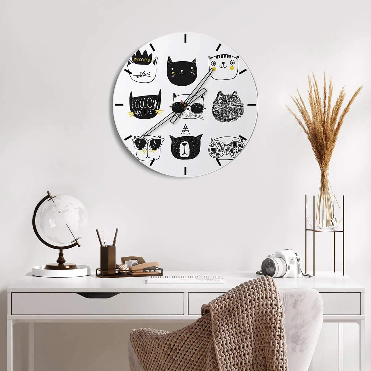 Wall clock - Clock on glass - Funny illustrations of cat faces - 30x30cm - Each Is Different All the Same - Modern wall decoration for the living room, kitchen, and bedroom ARTTOR