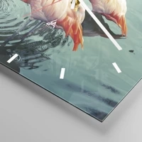 Clock face with lines