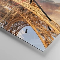 Clock face with lines