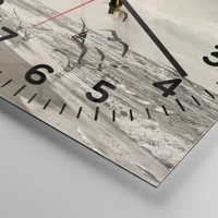 Clock face with numbers