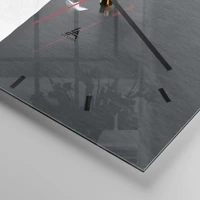 Clock face with lines