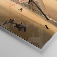 Clock face with lines