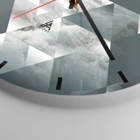 Clock face with lines