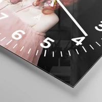 Clock face with numbers