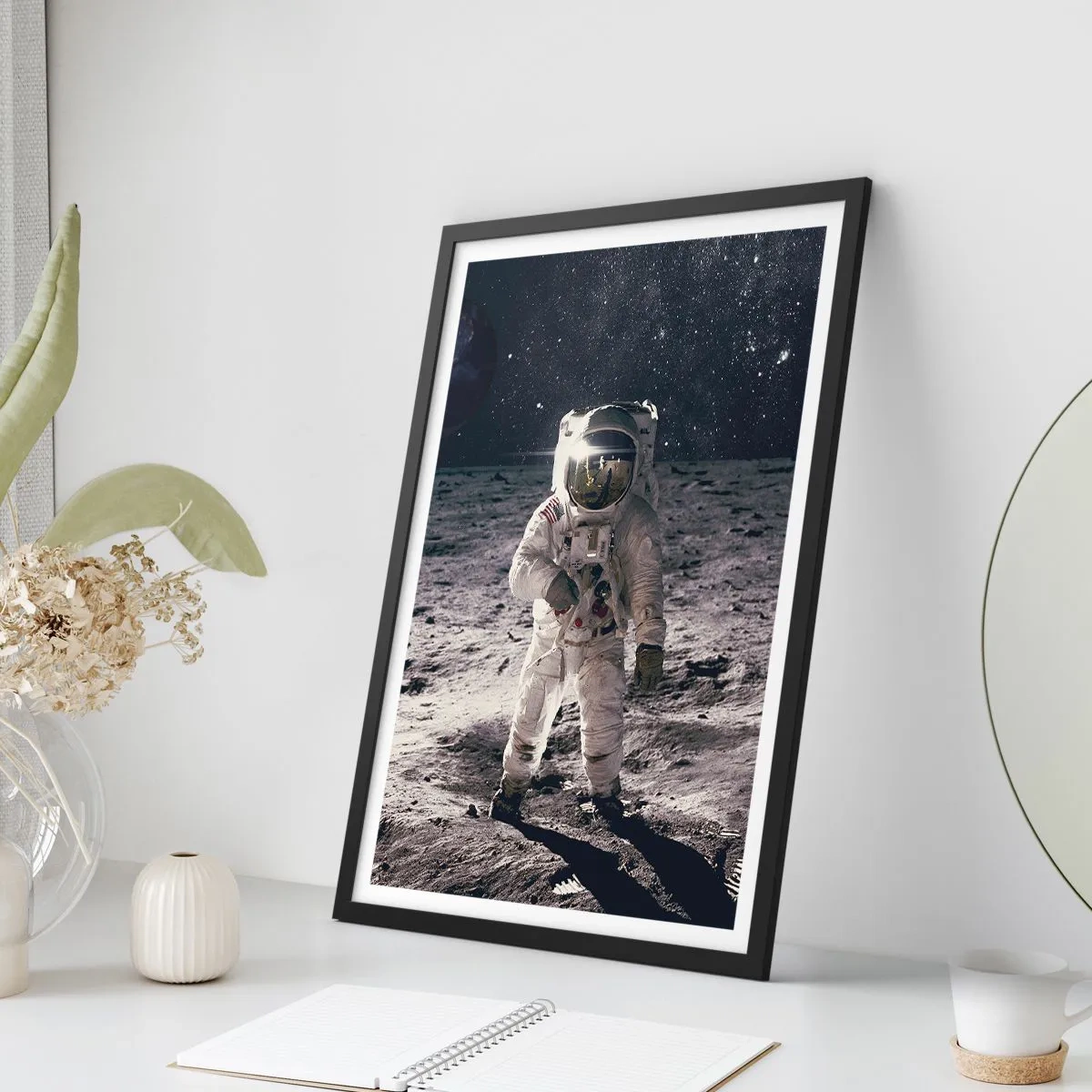 Poster in black frame - Greetings from the Moon - 40x50 cm
