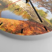 Clock face with lines