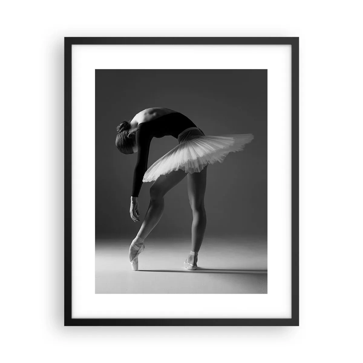 Poster in black frame - Belle Ballet Dancer - 40x50 cm