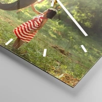 Clock face with lines