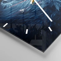 Clock face with lines