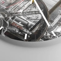 Clock face with lines