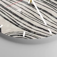 Clock face with lines