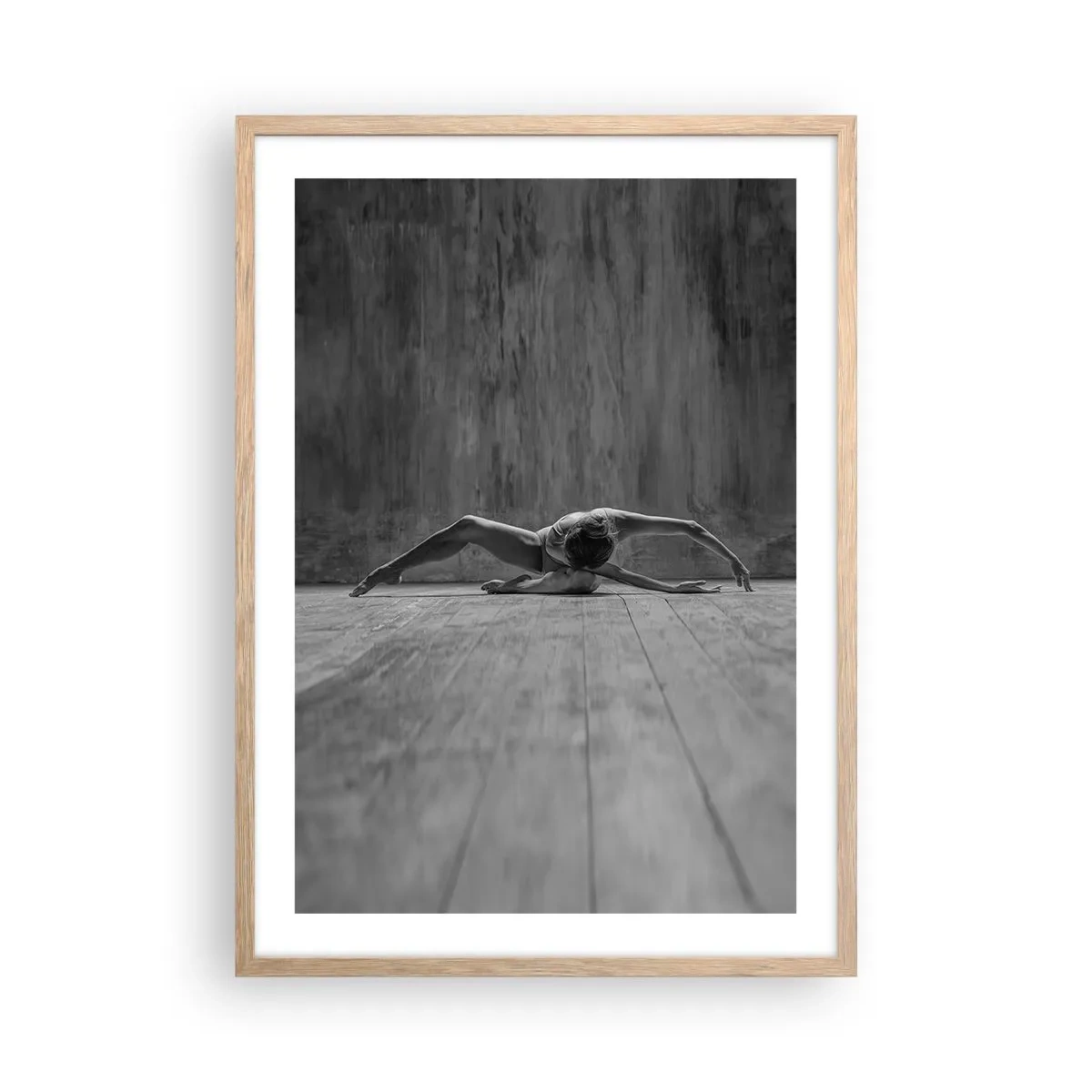 Poster in light oak frame - Found Symmetry - 50x70 cm