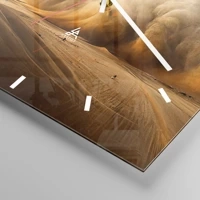 Clock face with lines