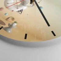 Clock face with lines