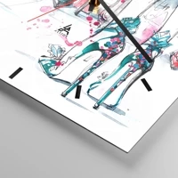 Clock face with lines