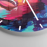 Clock face with lines