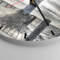 Clock face with lines