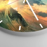 Clock face with lines