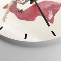 Clock face with lines