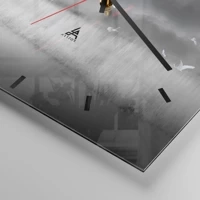 Clock face with lines