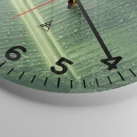 Clock face with numbers