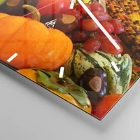 Clock face with lines