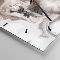 Clock face with lines