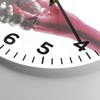 Clock face with numbers