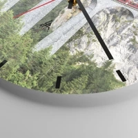 Clock face with lines