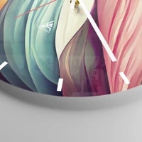 Clock face with lines