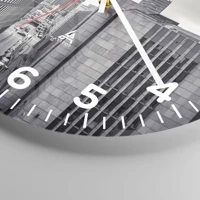 Clock face with numbers