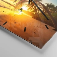 Clock face with lines