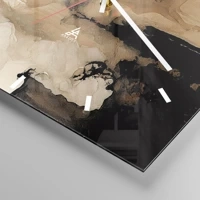 Clock face with lines