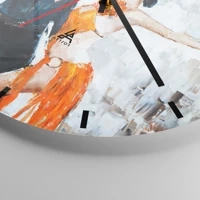 Clock face with lines