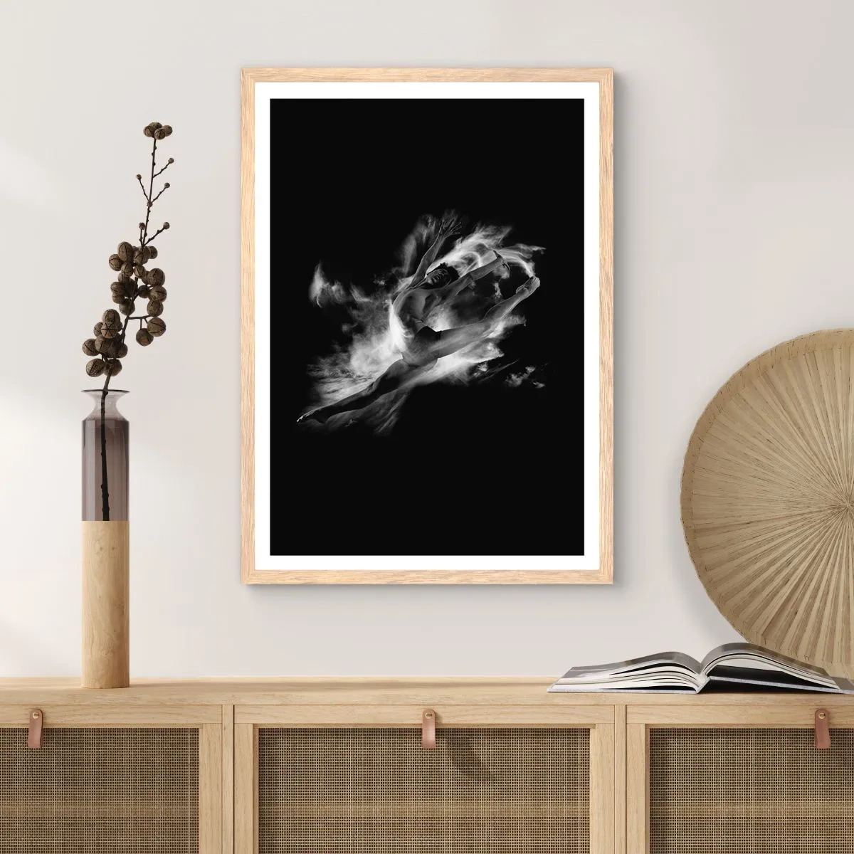 Poster in light oak frame - Stopped i in Flight - 70x100 cm