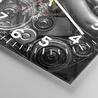 Clock face with numbers