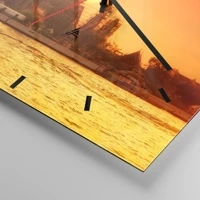 Clock face with lines