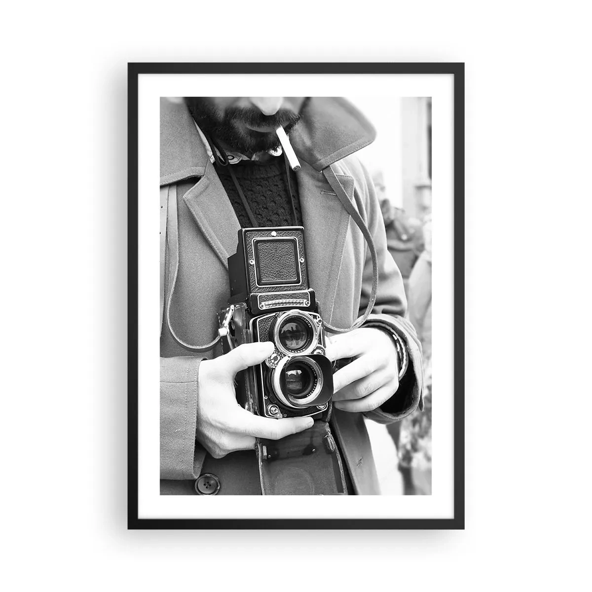 Poster in black frame - Black and white portrait of a man with an analog camera - 50x70cm - In Retro Style - Modern wall decoration for the living room and bedroom ARTTOR