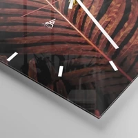 Clock face with lines