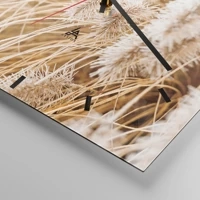 Clock face with lines