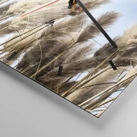 Clock face with lines