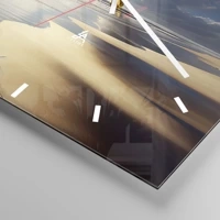 Clock face with lines