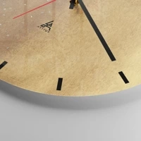 Clock face with lines