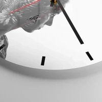 Clock face with lines