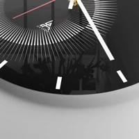 Clock face with lines