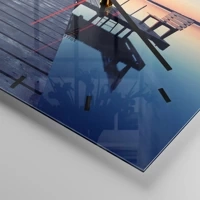 Clock face with lines