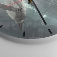 Clock face with lines