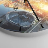 Clock face with lines