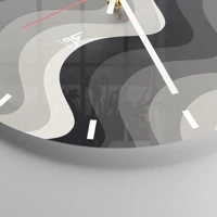 Clock face with lines