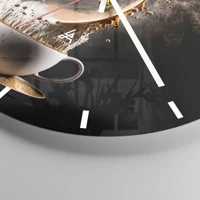 Clock face with lines